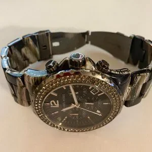 Michael Kors | Accessories | Michael Kors Madison  display picture 2